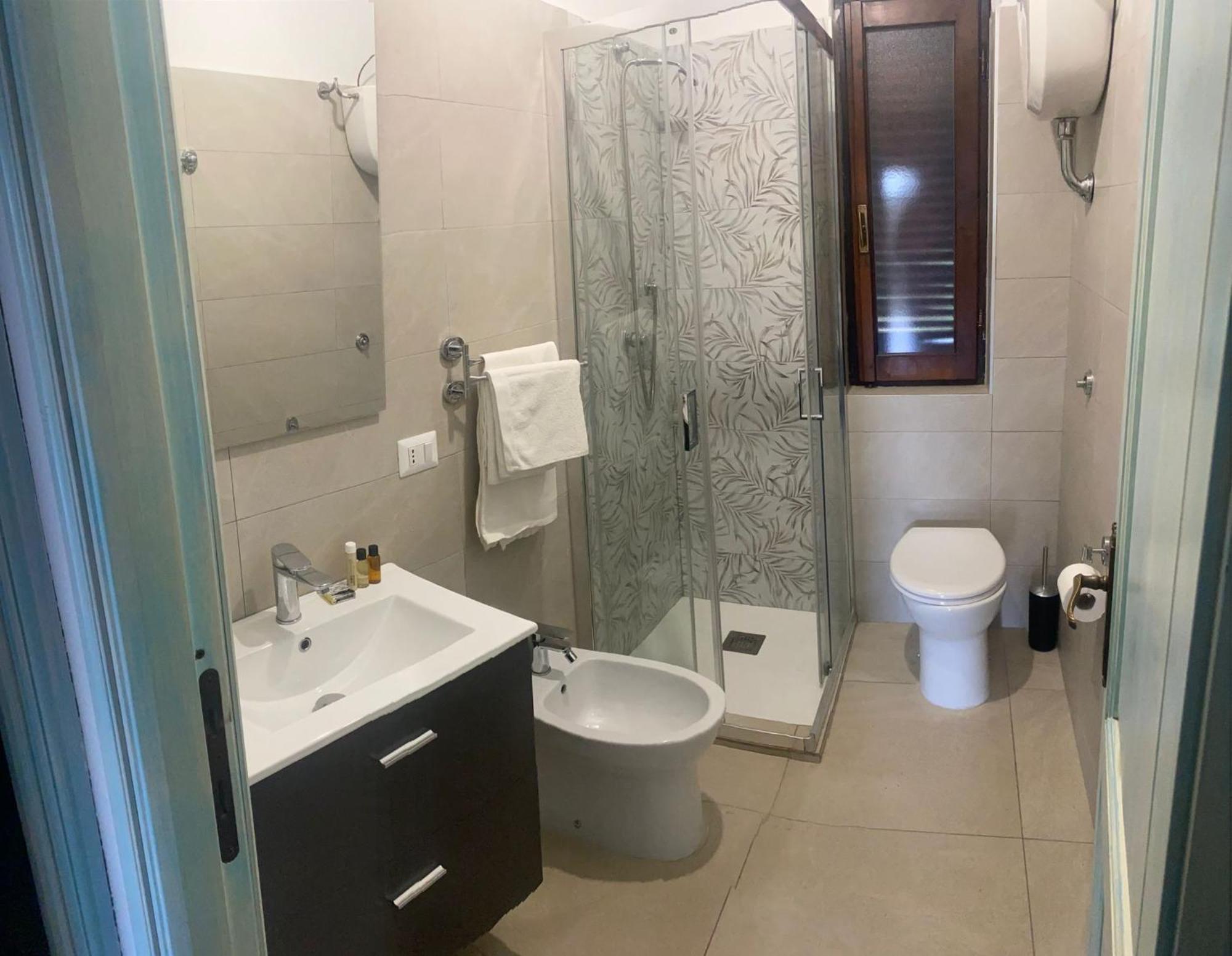 Oasi Apartment San Teodoro  Bagian luar foto
