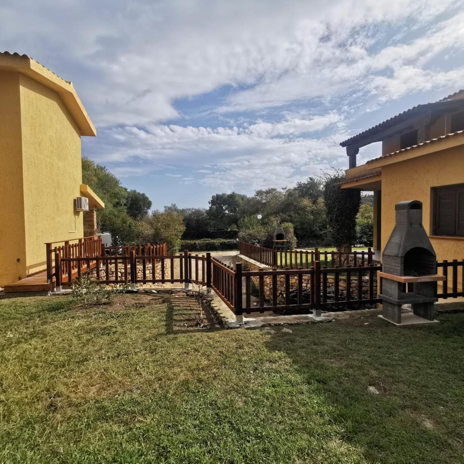 Oasi Apartment San Teodoro  Bagian luar foto