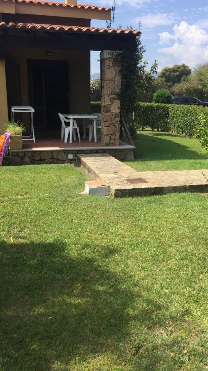 Oasi Apartment San Teodoro  Bagian luar foto
