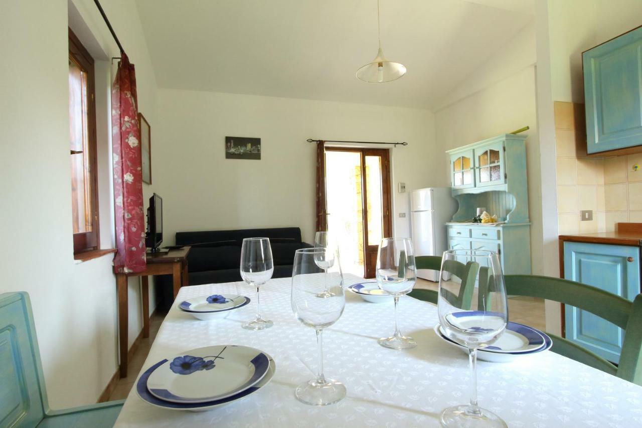 Oasi Apartment San Teodoro  Bagian luar foto